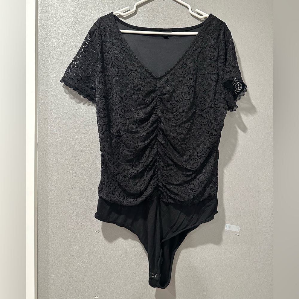 Tórrid Elegant Black Lace Women's Top 2X - Picture 2 of 6